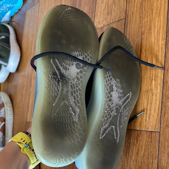 Pony Black  Sneakers with White Soles - Picture 4 of 4